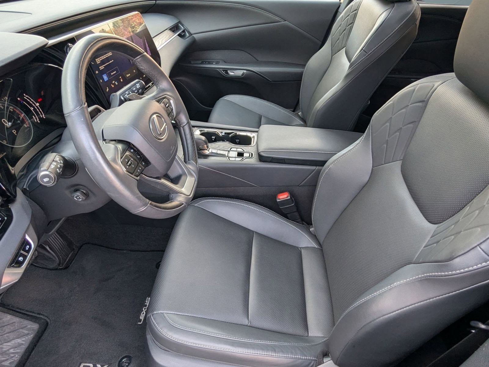 Used 2024 Lexus RX 350 Premium image 5