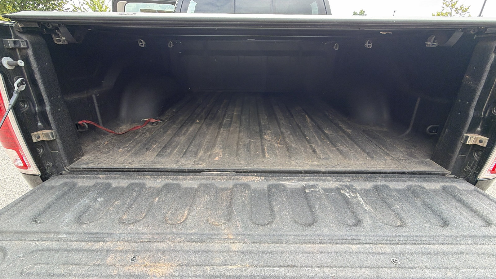 Used 2015 RAM 1500 Limited AWD/4WD image 13