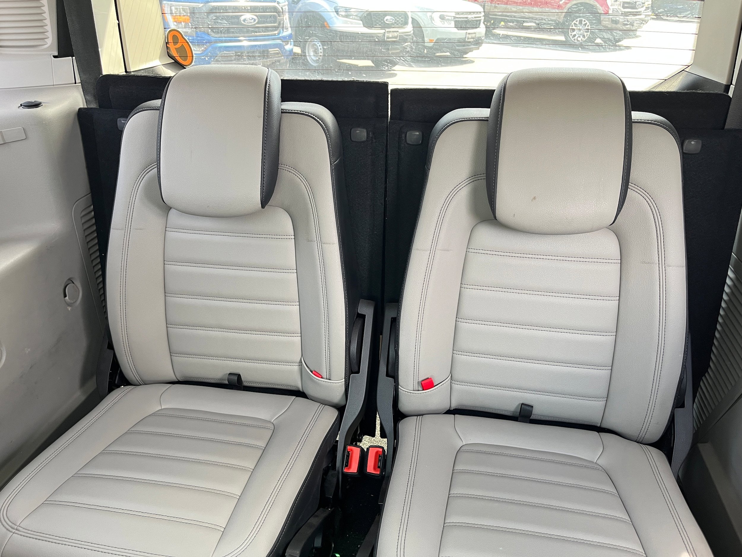 Used 2020 Ford Transit Connect Titanium FWD image 12