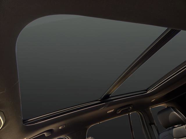 New 2025 Jeep Grand Cherokee Limited w/ Luxury Tech Group II image 7