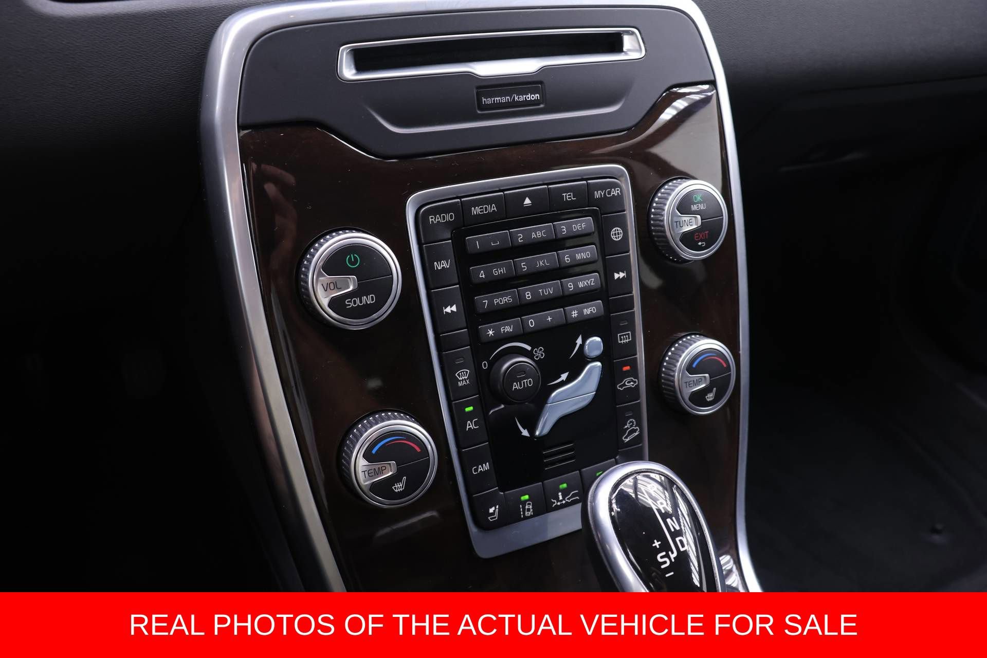 Used 2016 Volvo XC70 T5 Platinum w/ Protection Package AWD/4WD image 6