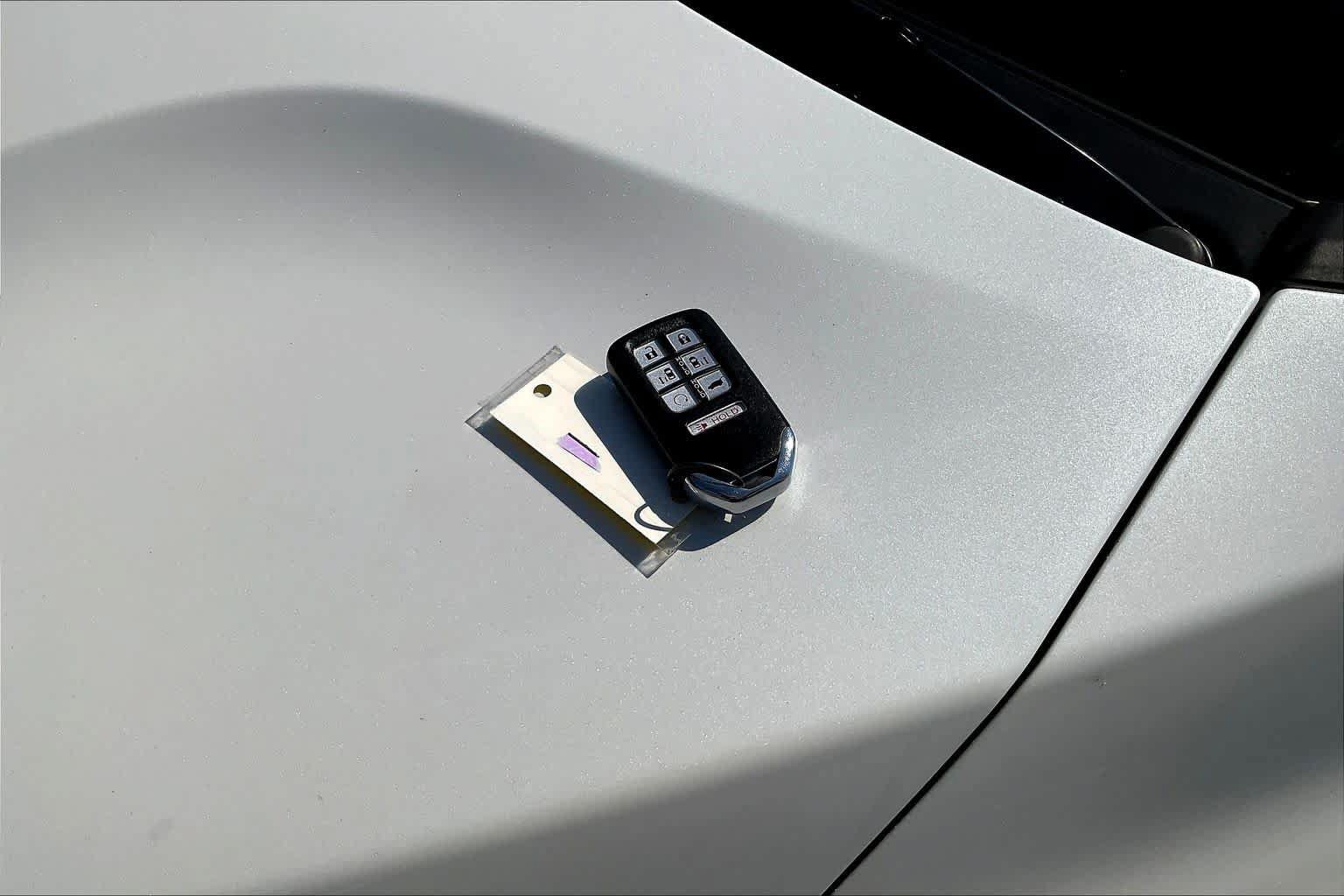 Used 2023 Honda Odyssey Touring image 15