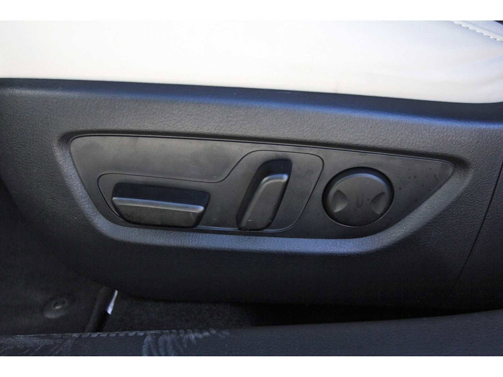 Certified 2025 MAZDA CX-30 AWD 2.5 S w/ Preferred Package image 29