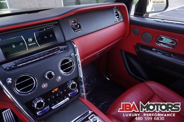 Used 2020 Rolls-Royce Cullinan image 44
