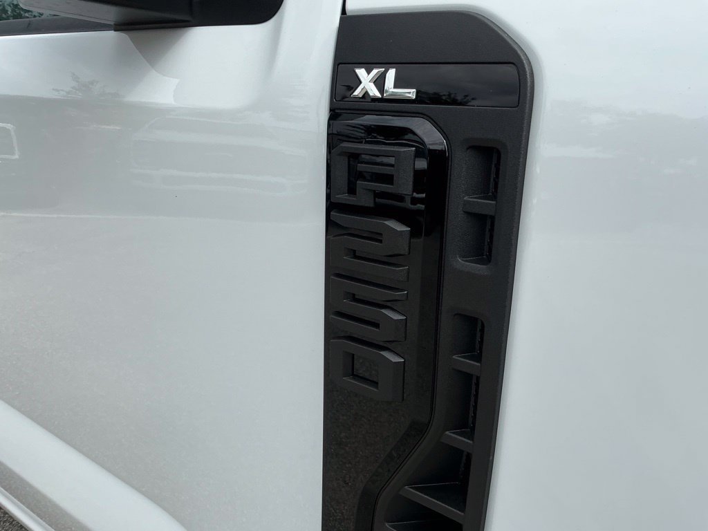 New 2027 Ford F250 XL RWD image 15