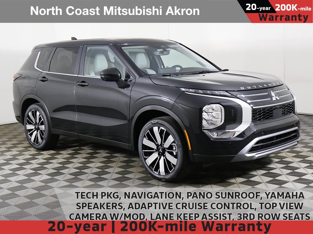 New 2025 Mitsubishi Outlander SE image 1