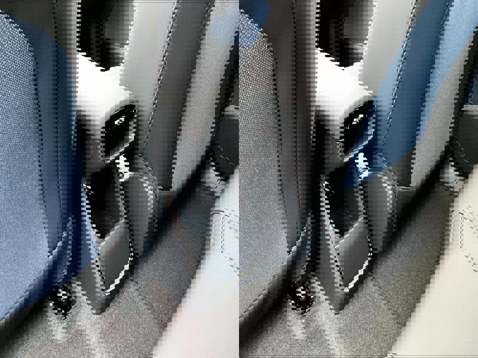 New 2026 Volvo EX30 Cross Country Ultra w/ Protection Package Premier image 16