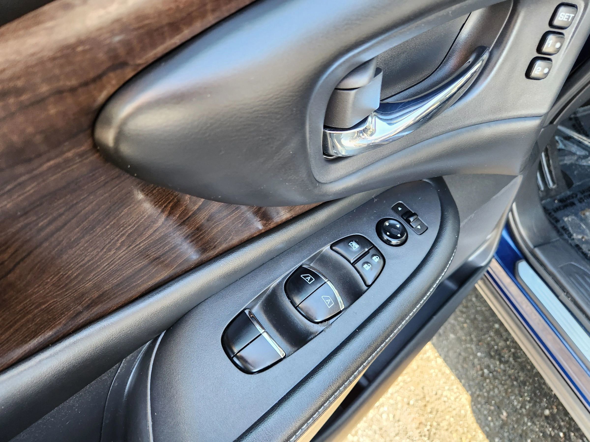 Used 2020 Nissan Murano Platinum w/ Cargo Package image 22