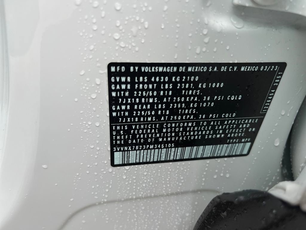 Certified 2023 Volkswagen Taos SE w/ Panoramic Sunroof Package image 32