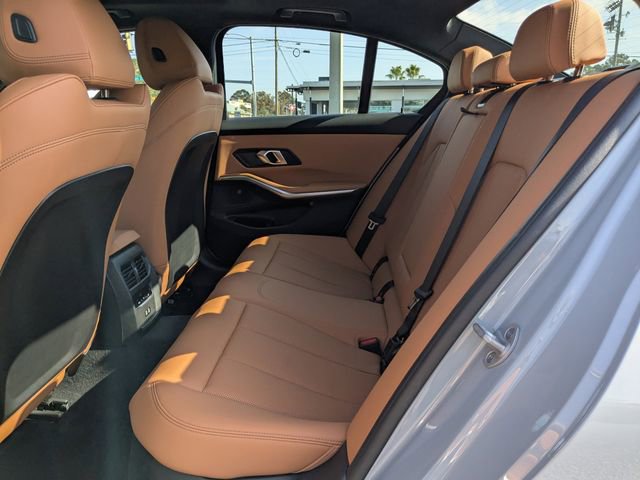 New 2026 BMW 330i Sedan w/ M Sport Package RWD image 14