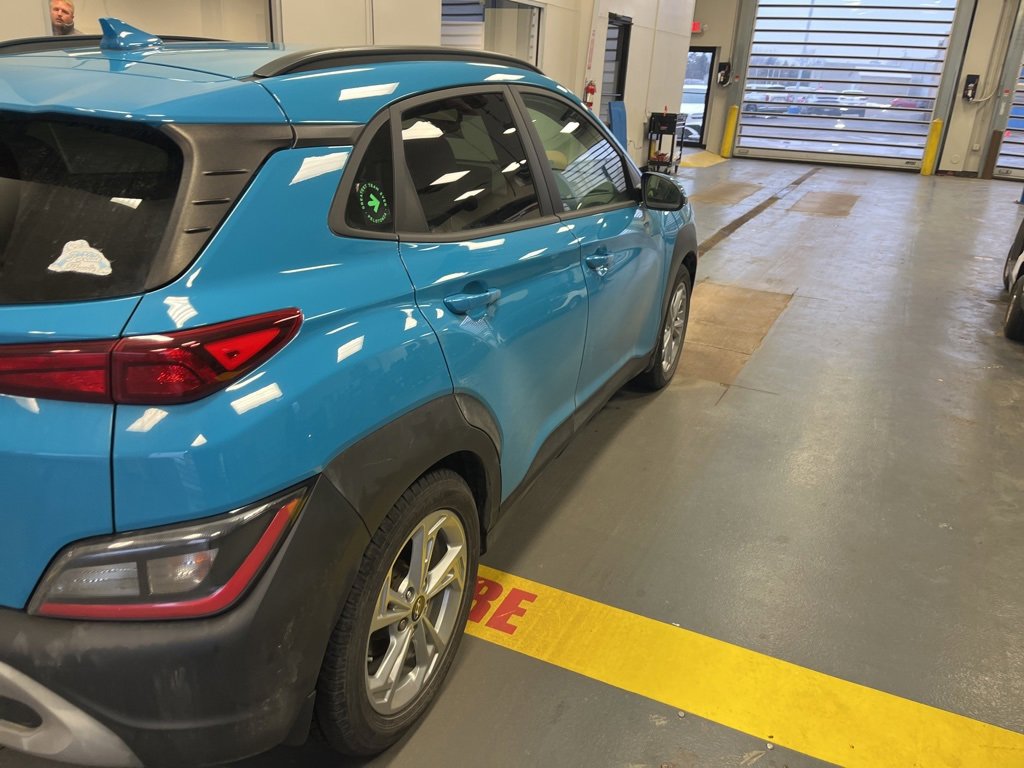 Used 2022 Hyundai Kona SEL w/ Convenience Package image 4