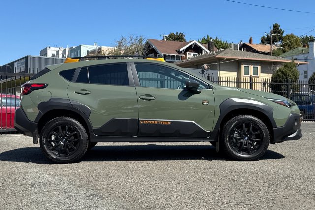Used 2026 Subaru Crosstrek 2.5i Wilderness w/ Wilderness Package AWD/4WD image 3