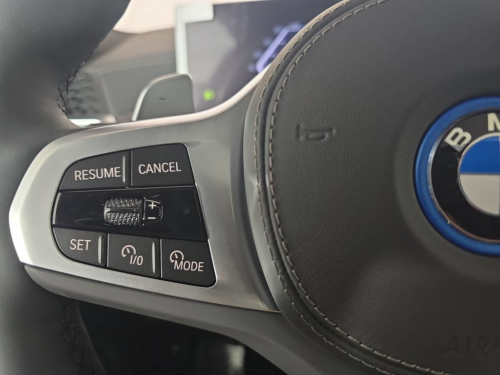 New 2026 BMW X5 xDrive50e w/ M Sport Package AWD/4WD image 17