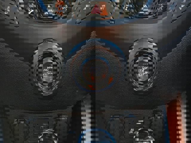 Used 2016 Hyundai Veloster Turbo image 21