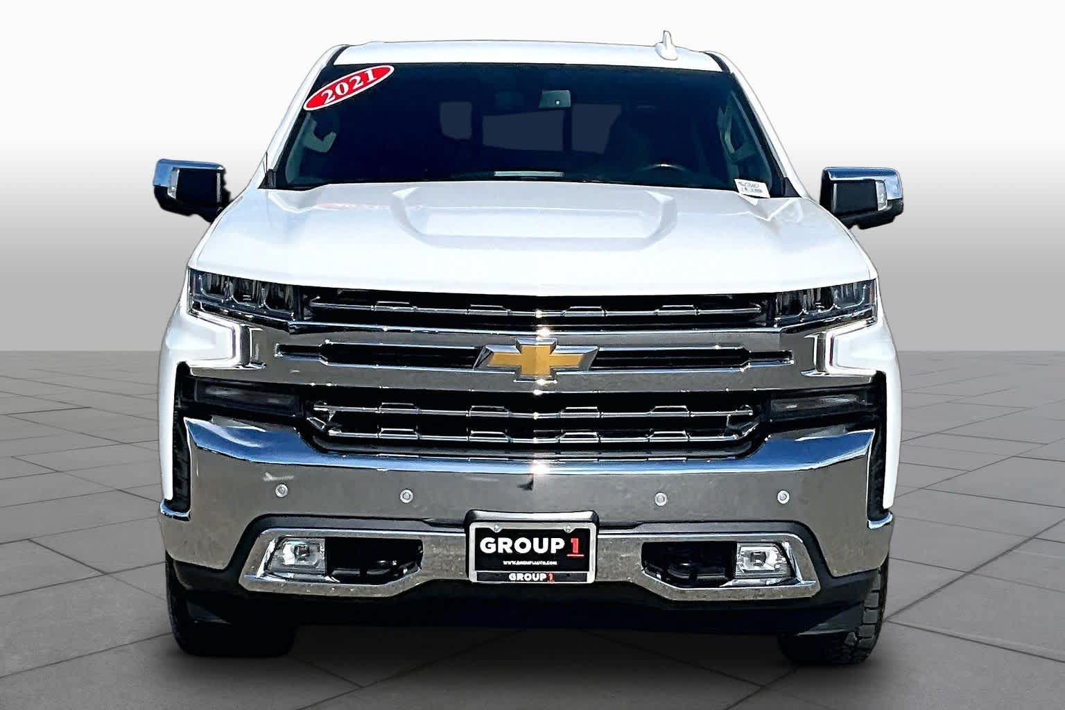 Used 2021 Chevrolet Silverado 1500 LTZ w/ LTZ Convenience Package II AWD/4WD image 3