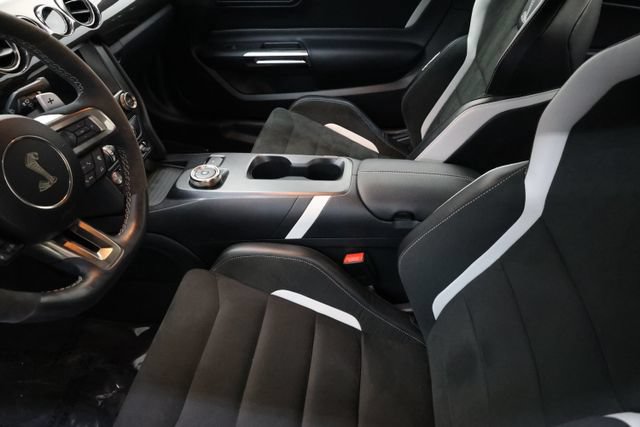 Used 2022 Ford Mustang Shelby GT500 w/ Carbon Fiber Track Pack RWD image 87