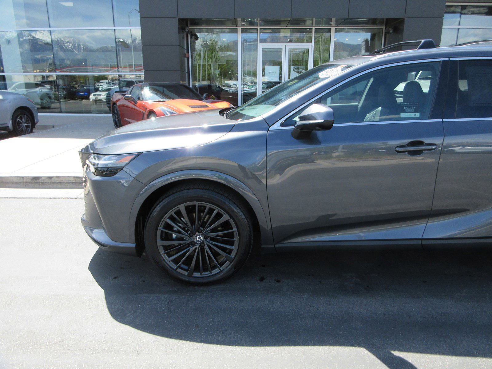 Used 2025 Lexus RX 350h w/ Convenience Package AWD/4WD image 2