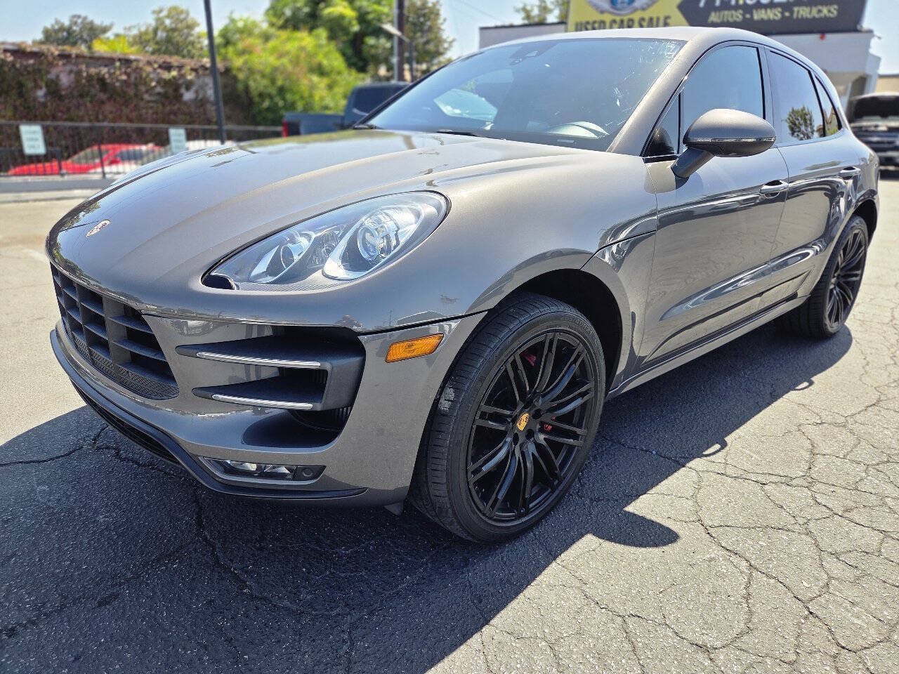 Used 2016 Porsche Macan Turbo AWD/4WD image 2