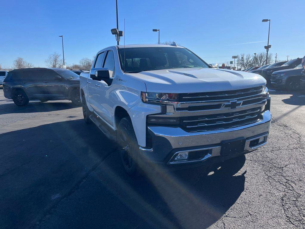 Used 2019 Chevrolet Silverado 1500 LTZ w/ LTZ Premium Package AWD/4WD image 7