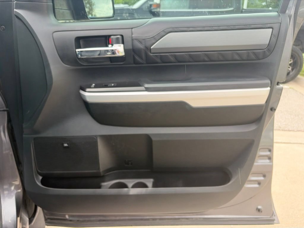 Used 2017 Toyota Tundra Platinum RWD image 25