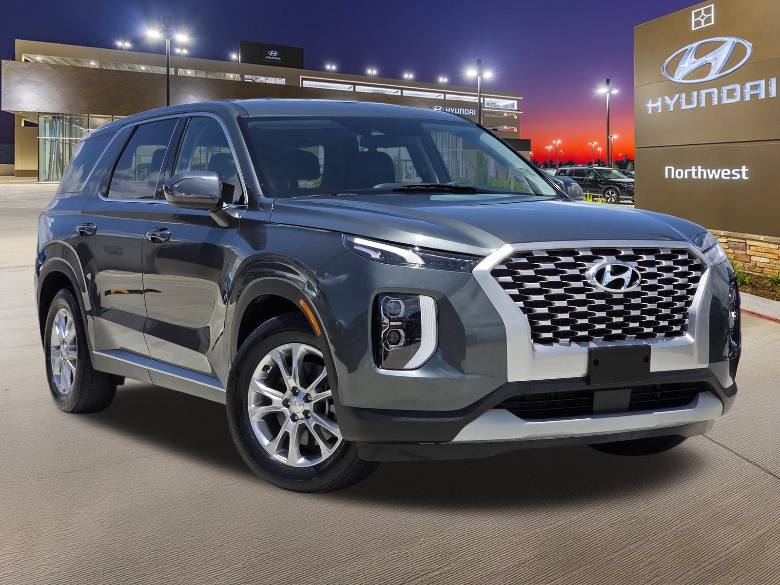 Used 2022 Hyundai Palisade SE w/ Cargo Package AWD/4WD image 3