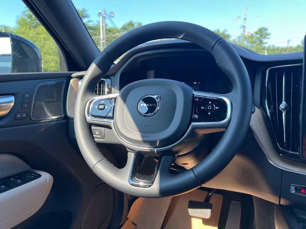 New 2026 Volvo XC60 T8 Plus w/ Protection Package Premier AWD/4WD image 23