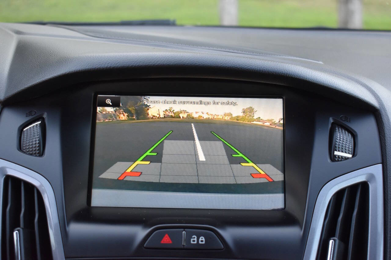 Used 2014 Ford Focus Titanium image 25