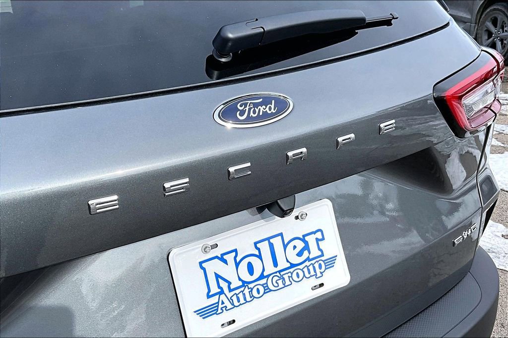 New 2026 Ford Escape ST-Line w/ Cold Weather Package image 10