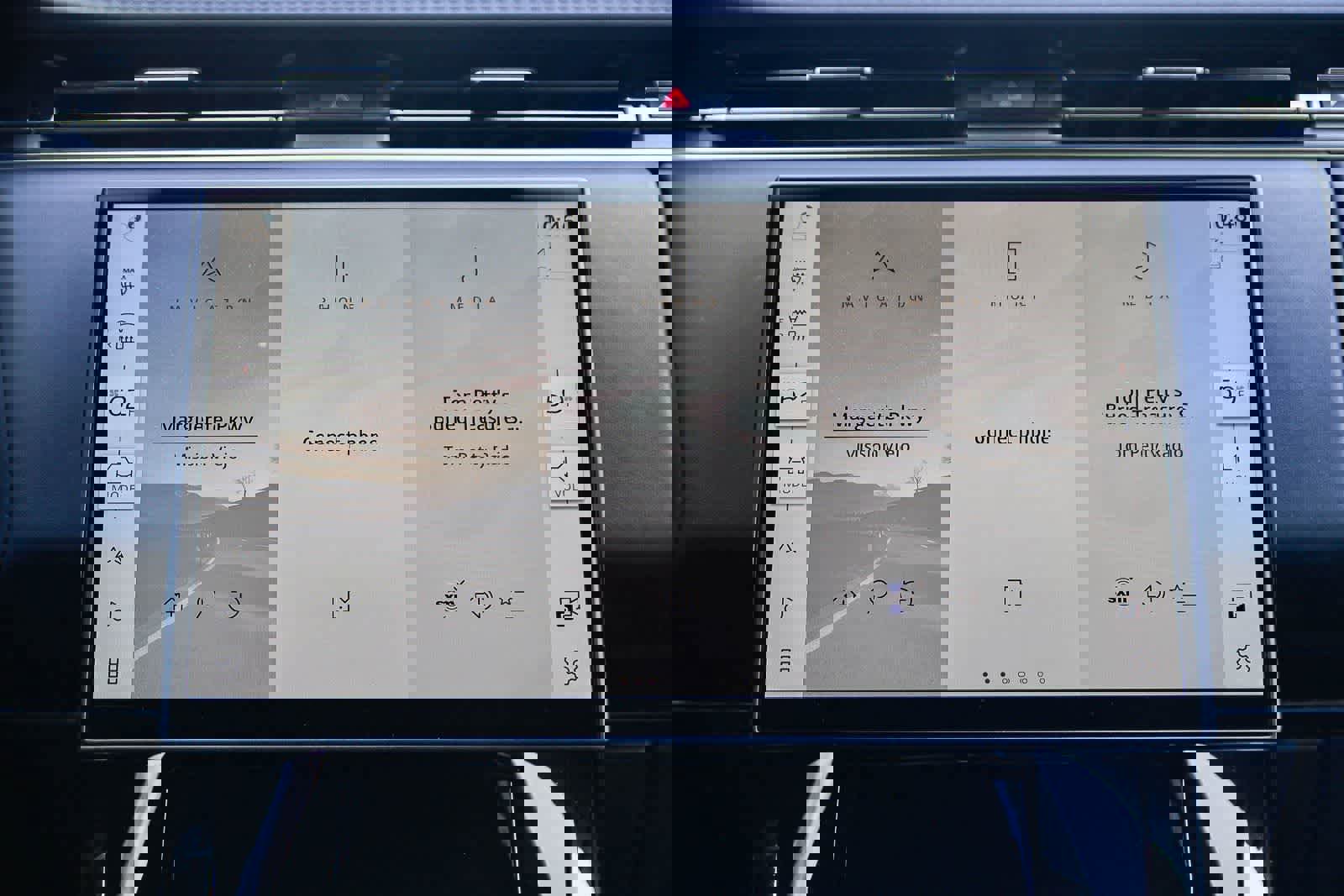 Used 2024 Land Rover Range Rover Sport Dynamic SE AWD/4WD image 14