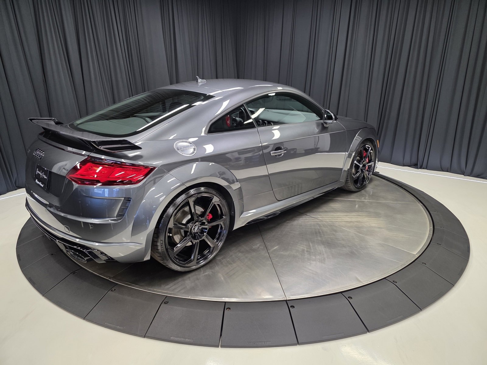 Used 2019 Audi TT RS image 13