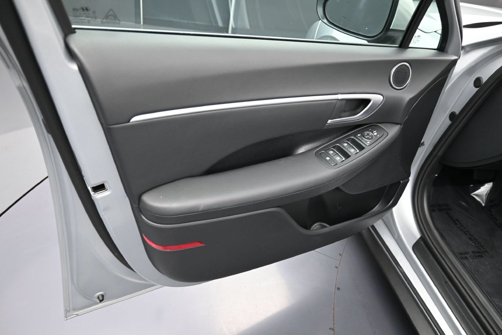 Certified 2026 Hyundai Sonata Blue FWD image 13