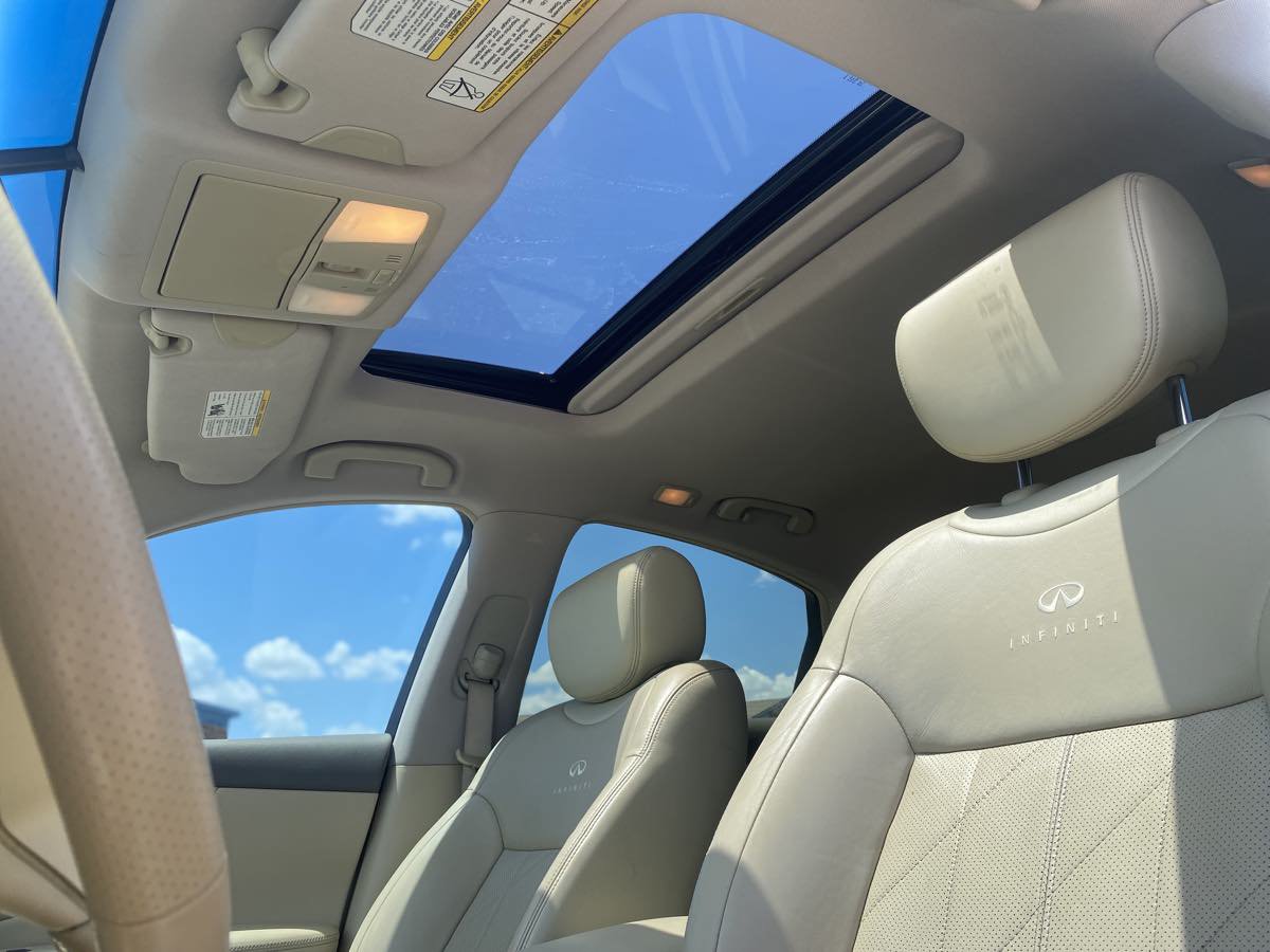 Used 2011 INFINITI FX35 2WD w/ Premium Pkg image 21