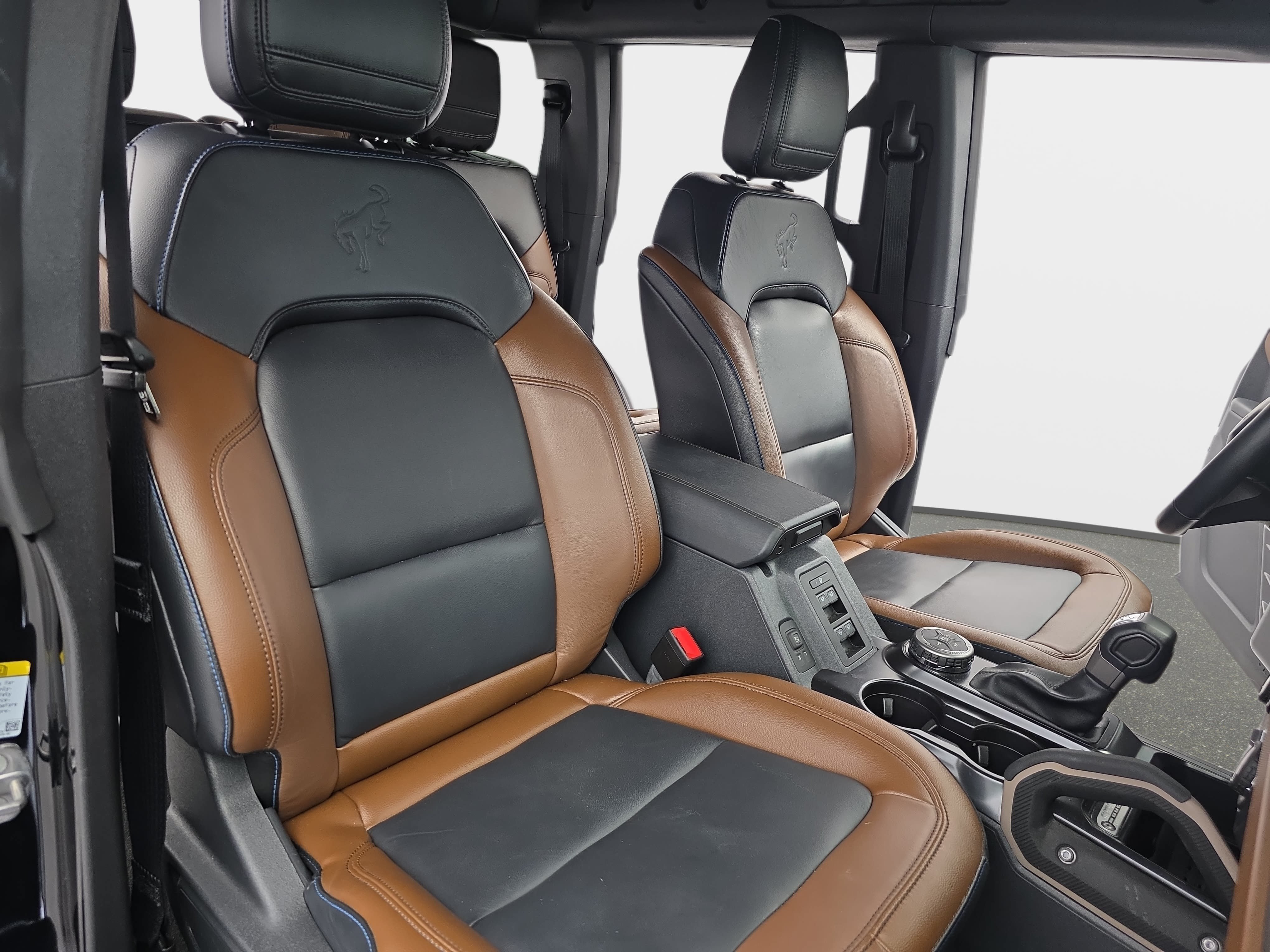Used 2024 Ford Bronco Outer Banks AWD/4WD image 10