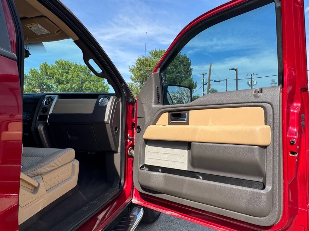 Used 2013 Ford F150 XLT w/ Luxury Equipment Group RWD image 27