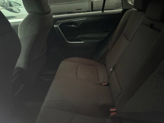 Used 2021 Toyota RAV4 XLE FWD image 9