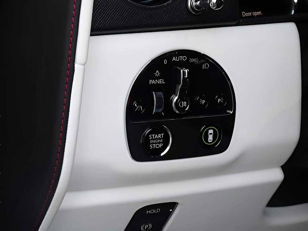 Certified 2024 Rolls-Royce Cullinan image 14