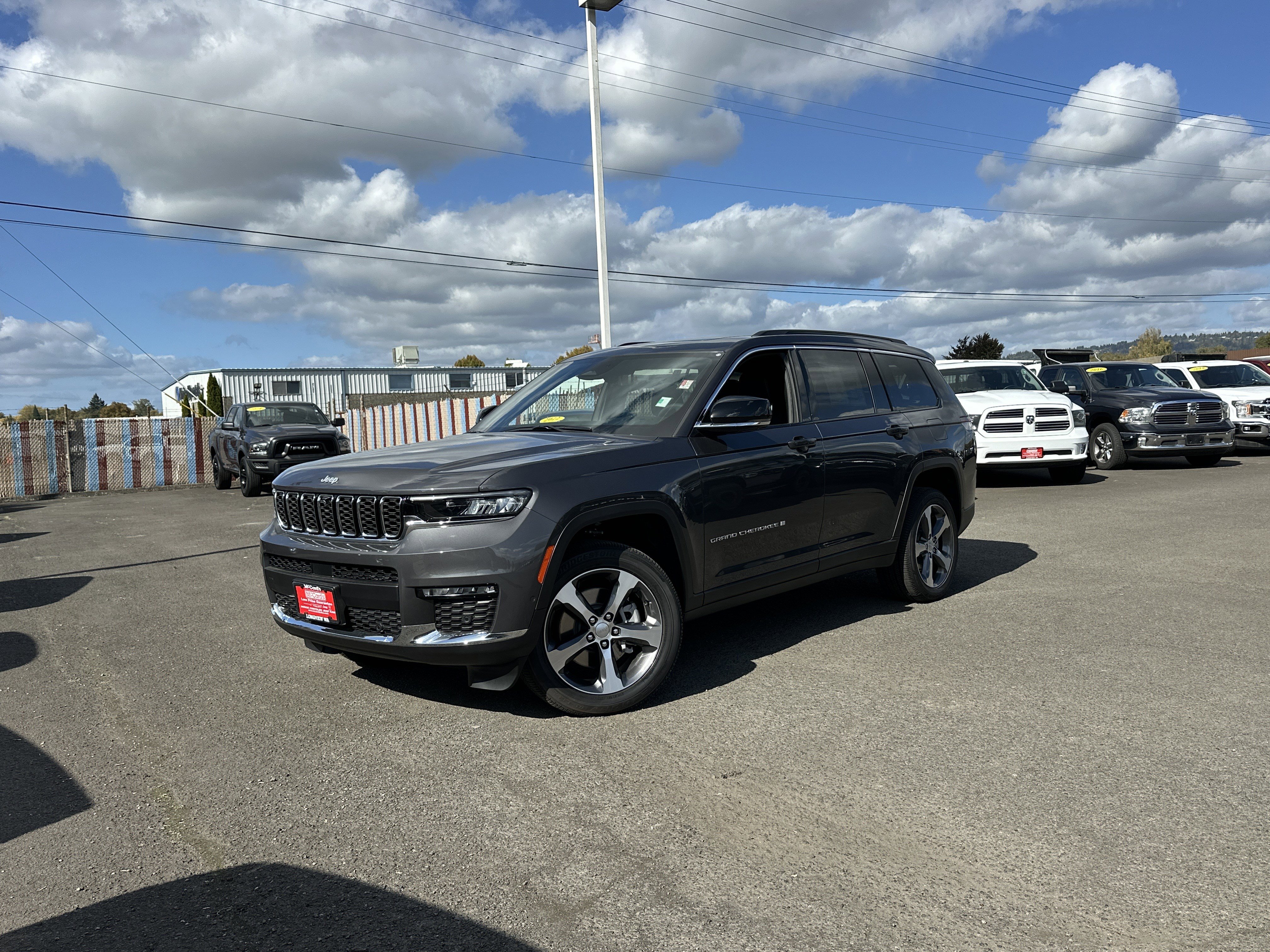 New 2025 Jeep Grand Cherokee L Limited w/ Luxury Tech Group II