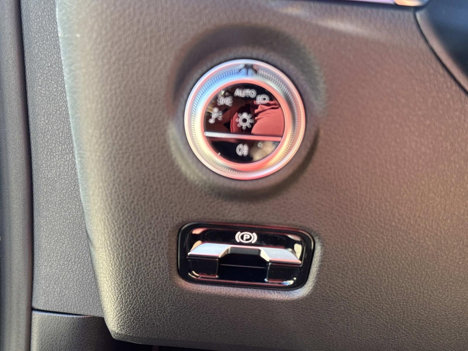 New 2026 Mercedes-Benz CLE 300 4MATIC Coupe image 14