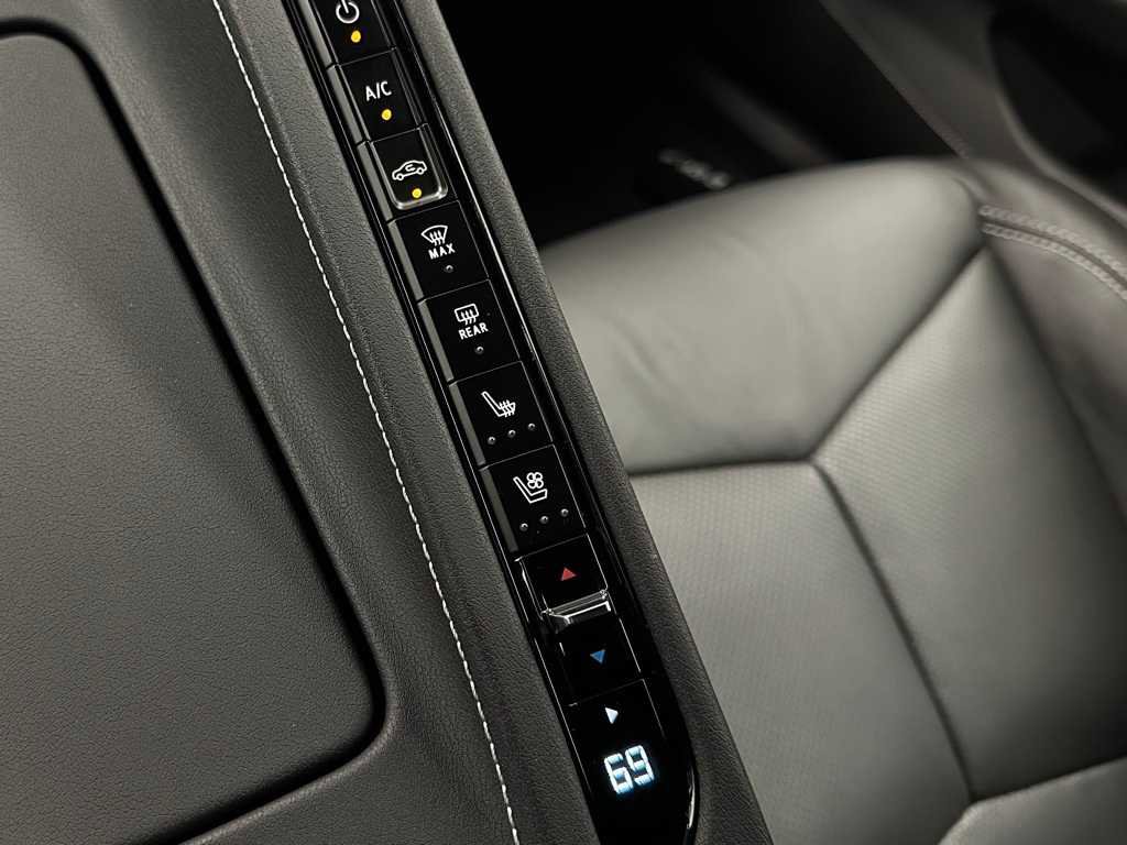 Used 2023 Chevrolet Corvette Stingray Preferred Cpe w/ Z51 Performance Package image 23