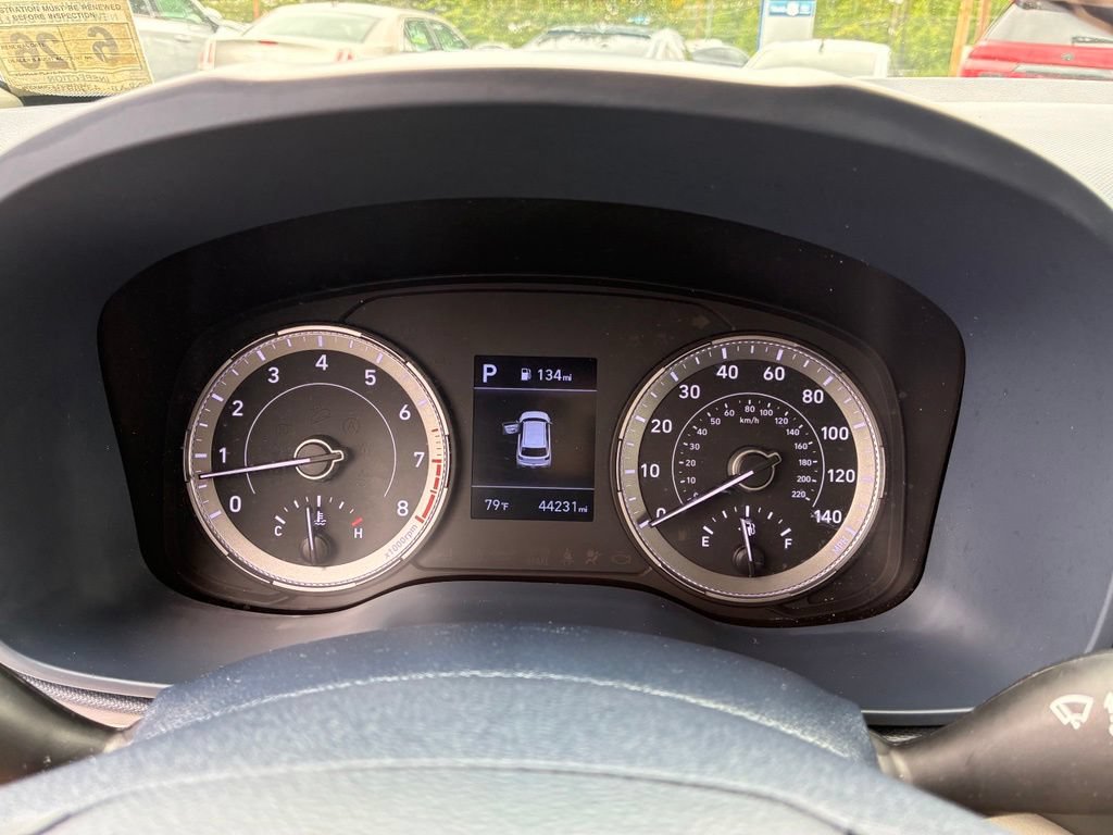 Used 2021 Hyundai Venue FWD image 28