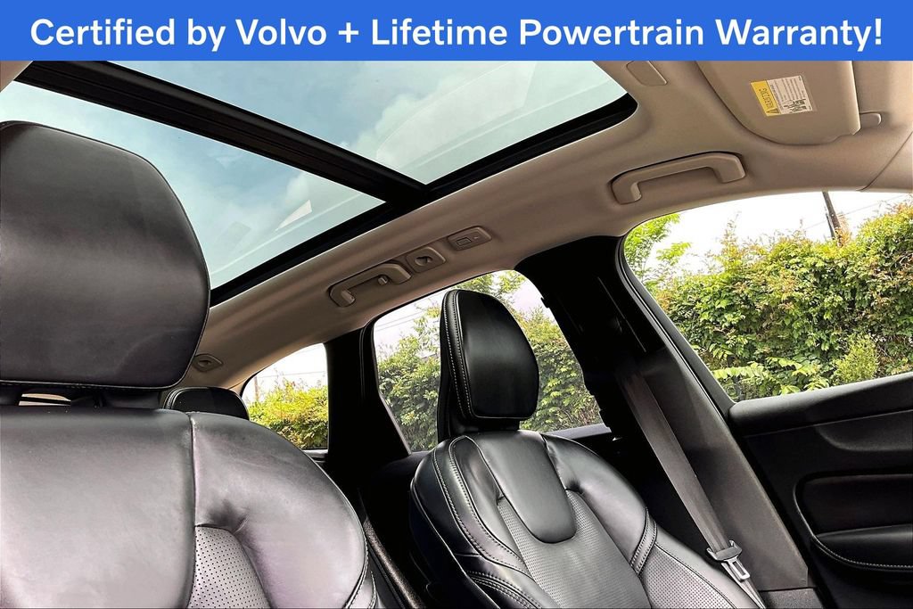 Certified 2023 Volvo XC60 B5 Ultimate w/ Protection Package Premier AWD/4WD image 24