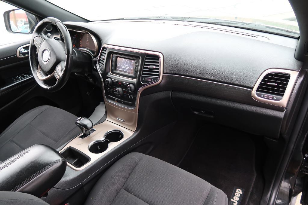 Used 2014 Jeep Grand Cherokee Laredo w/ Quick Order Package 23E AWD/4WD image 10