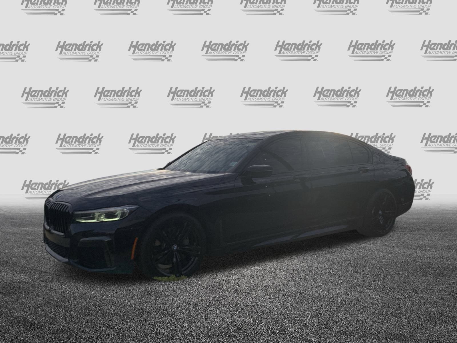 Used 2020 BMW 740i w/ M Sport Package image 5