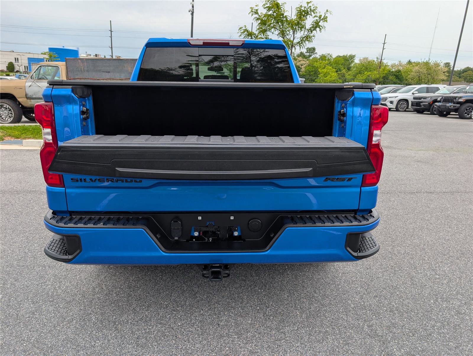 Used 2025 Chevrolet Silverado 1500 RST w/ Convenience Package II AWD/4WD image 13