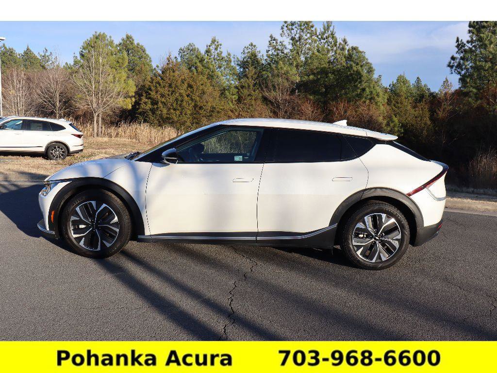 Used 2022 Kia EV6 Light image 4