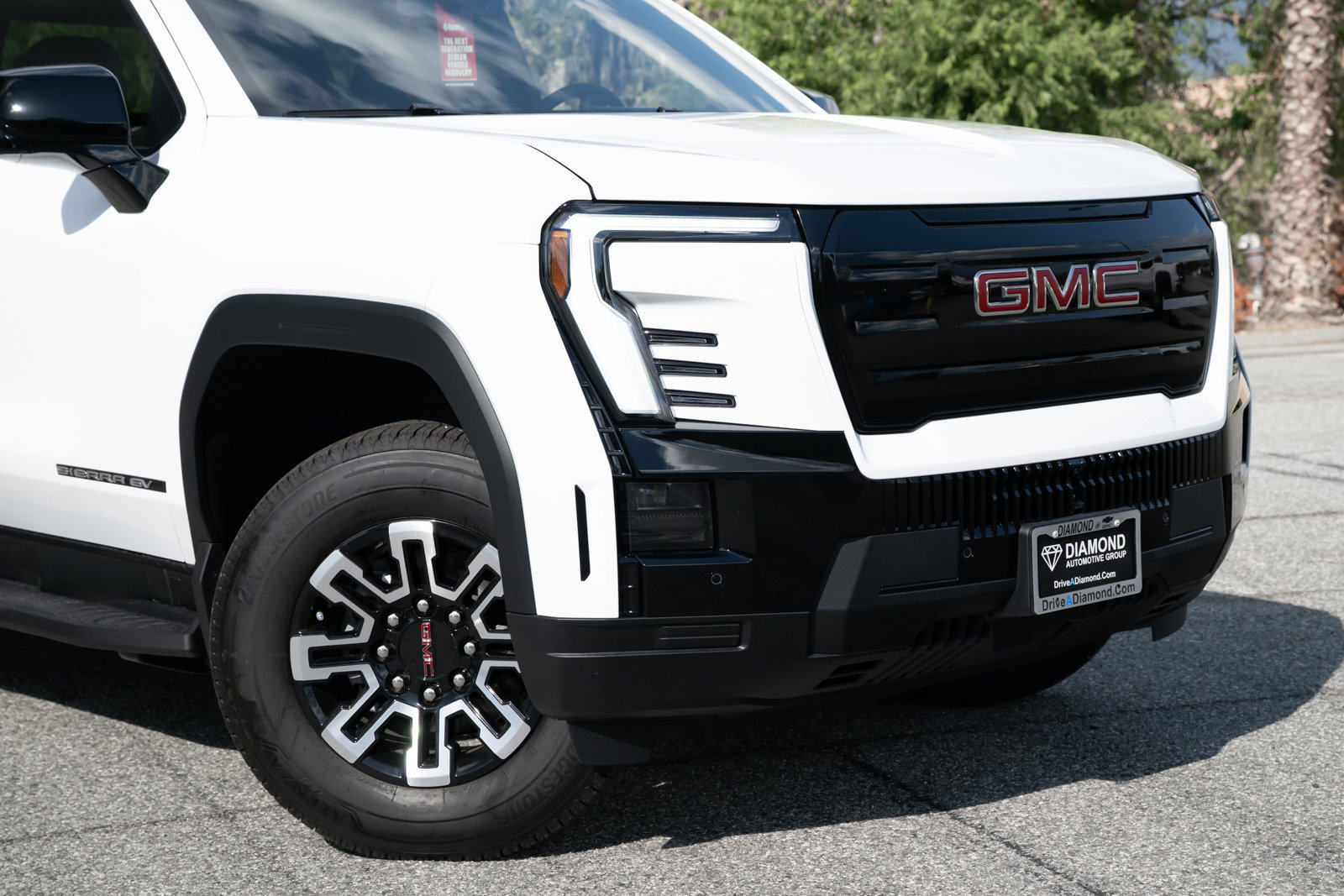 New 2026 GMC Sierra EV Elevation image 9