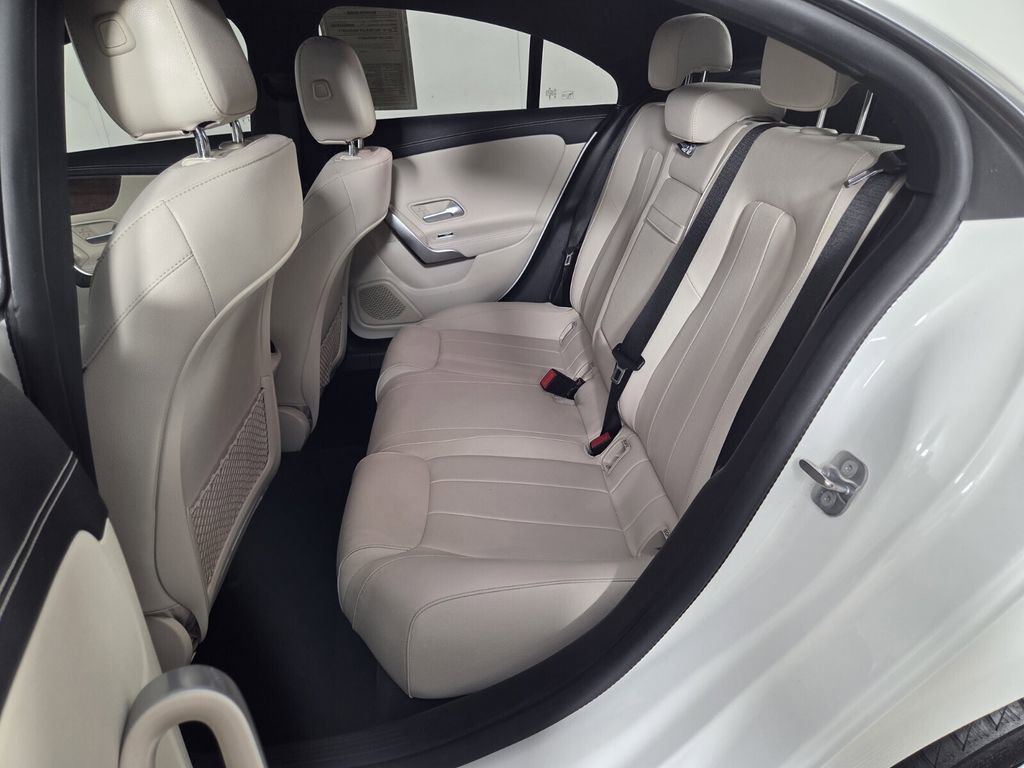Used 2023 Mercedes-Benz CLA 250 4MATIC w/ Premium Package image 26