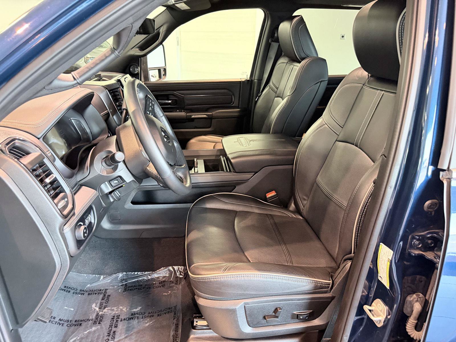 Used 2024 RAM 3500 Limited AWD/4WD image 38