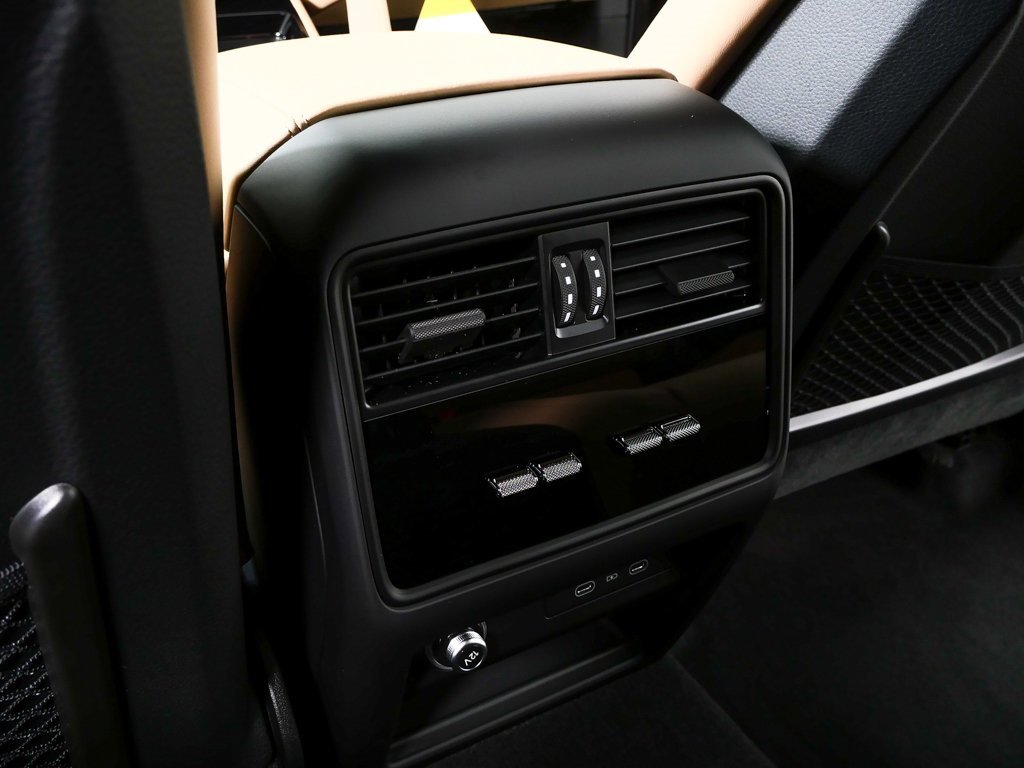 New 2026 Porsche Cayenne S image 21