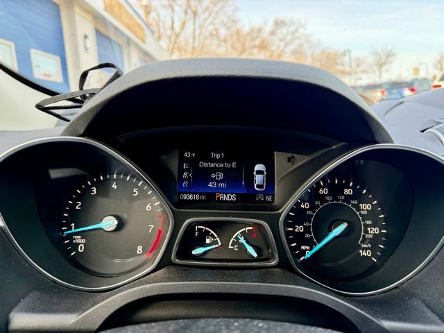 Used 2019 Ford Escape SEL image 31